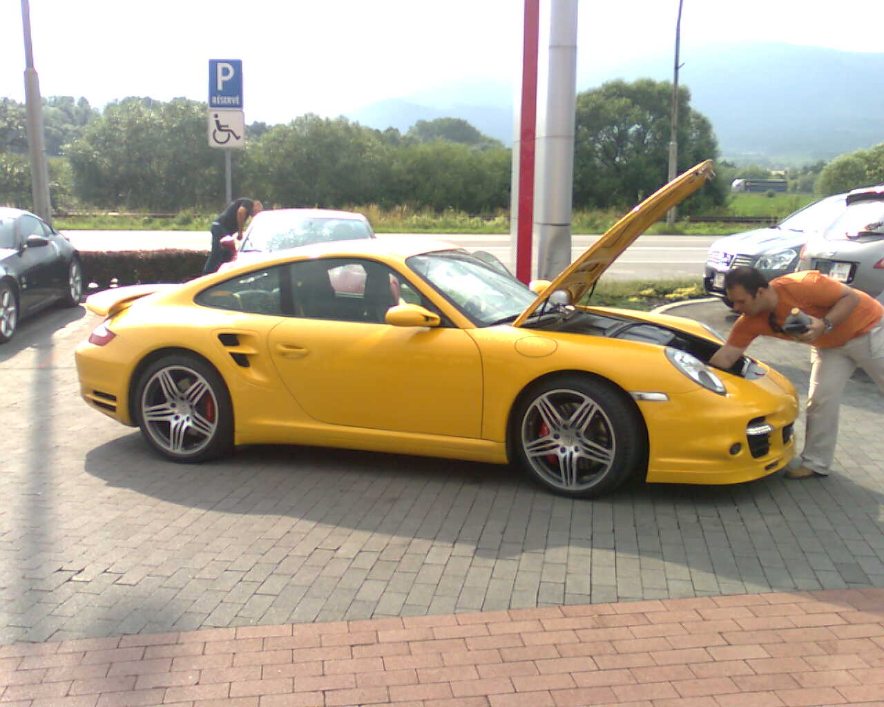Porsche 911 997 Turbo - propagačné auto Aleša Lopraisa .jpg