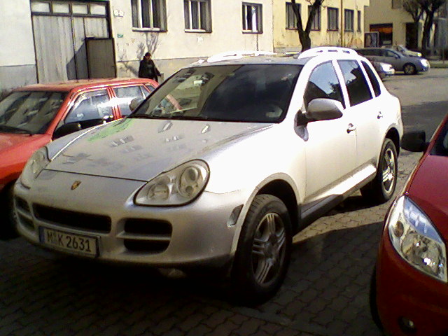 Porsche Cayenne S  .jpg