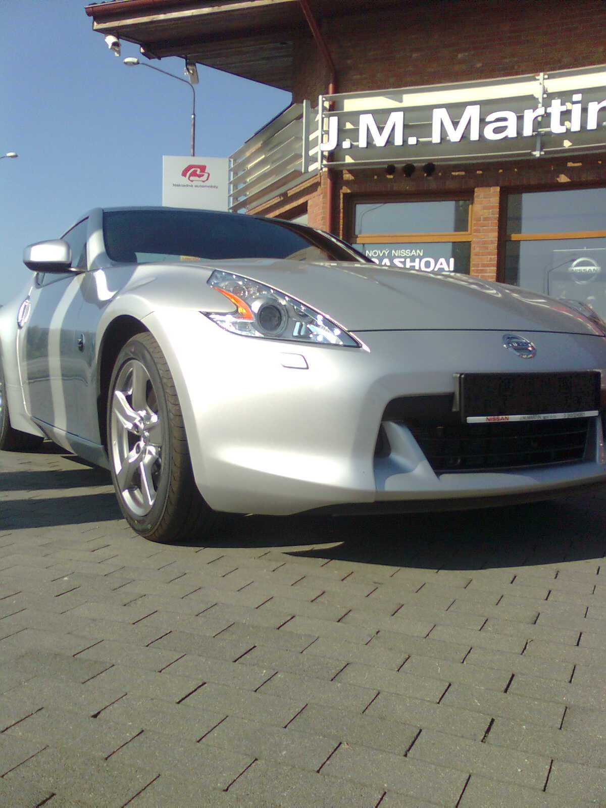Štílová Snímka Nissanu 370Z.jpg