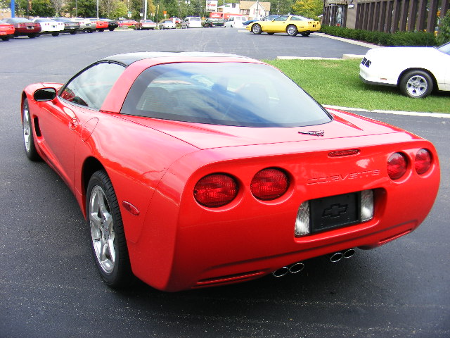 Chevrolet Corvette.jpg