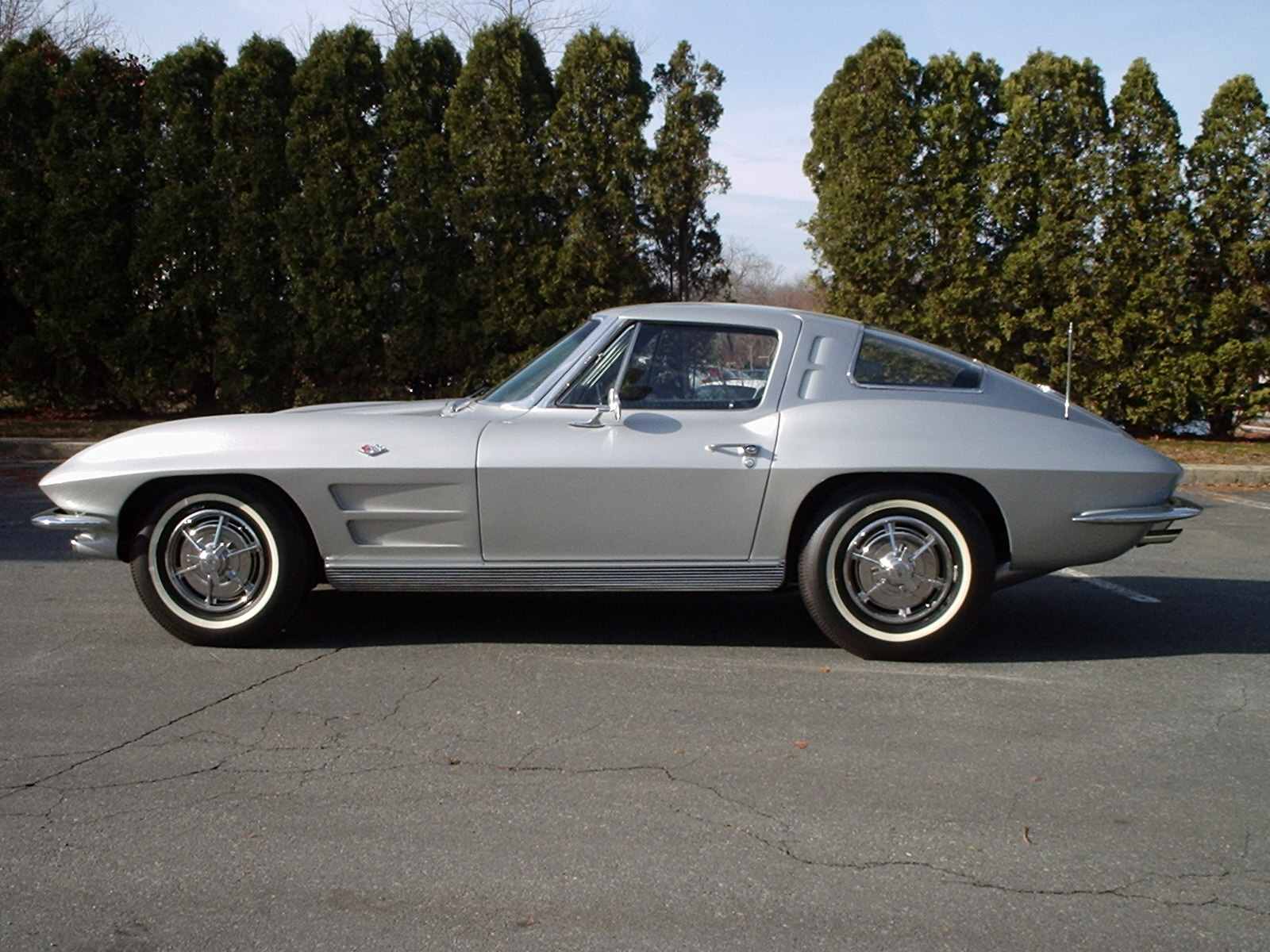 Chevrolet Corvette C2 1963.jpg