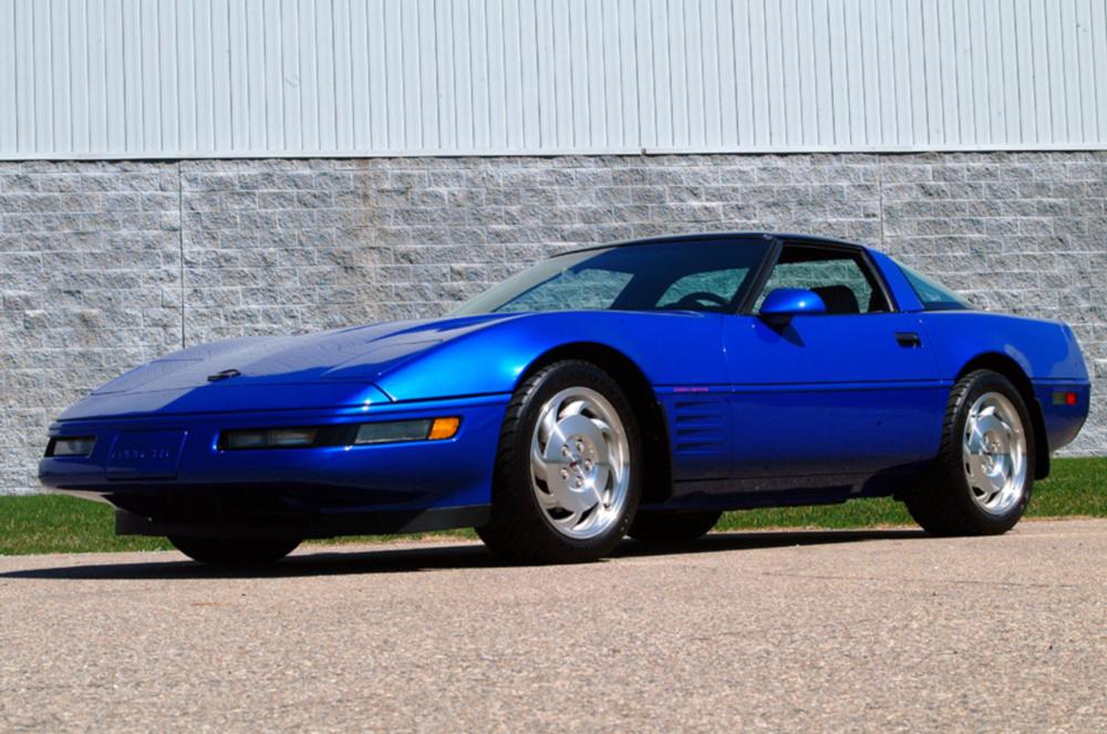 Chevrolet Corvette C4 5.8i V8 1992.jpg